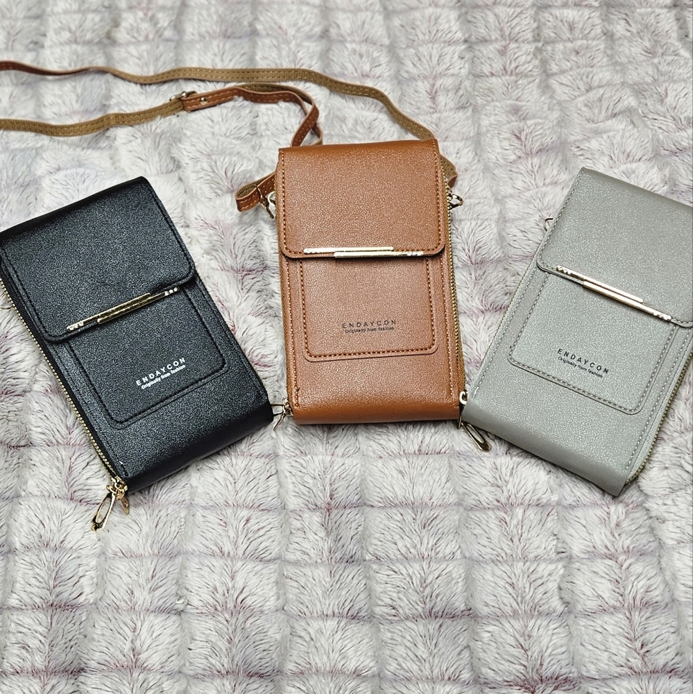 👜 NWOT Leather Crossbody - Picture 6 of 9